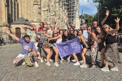 kinderen doen mee aan de silent disco